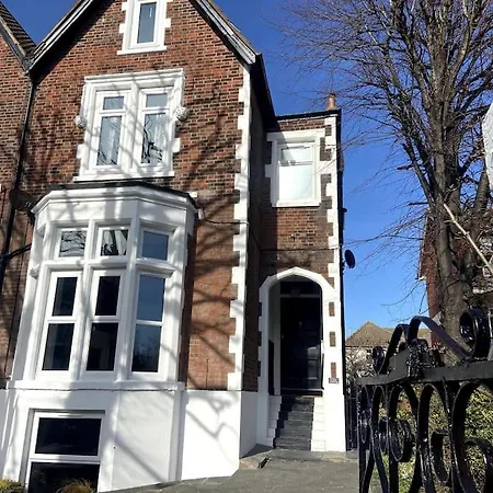 Central Southsea Boutique 2 Bedroom Flat Portsmouth Exterior photo